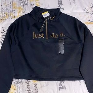 Nike Womrens Black Fleece Lined Cropped Sweatshirt